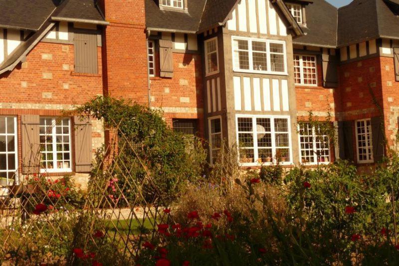Chambres D'Hotes & Spa Le Chat Chez Qui J'Habite Saint-Aubin-sur-Mer  Екстериор снимка